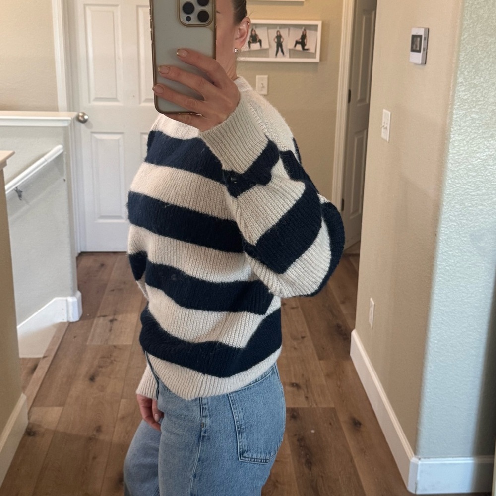 On 34th blue striped chunky sweater - Picture 10 of 10